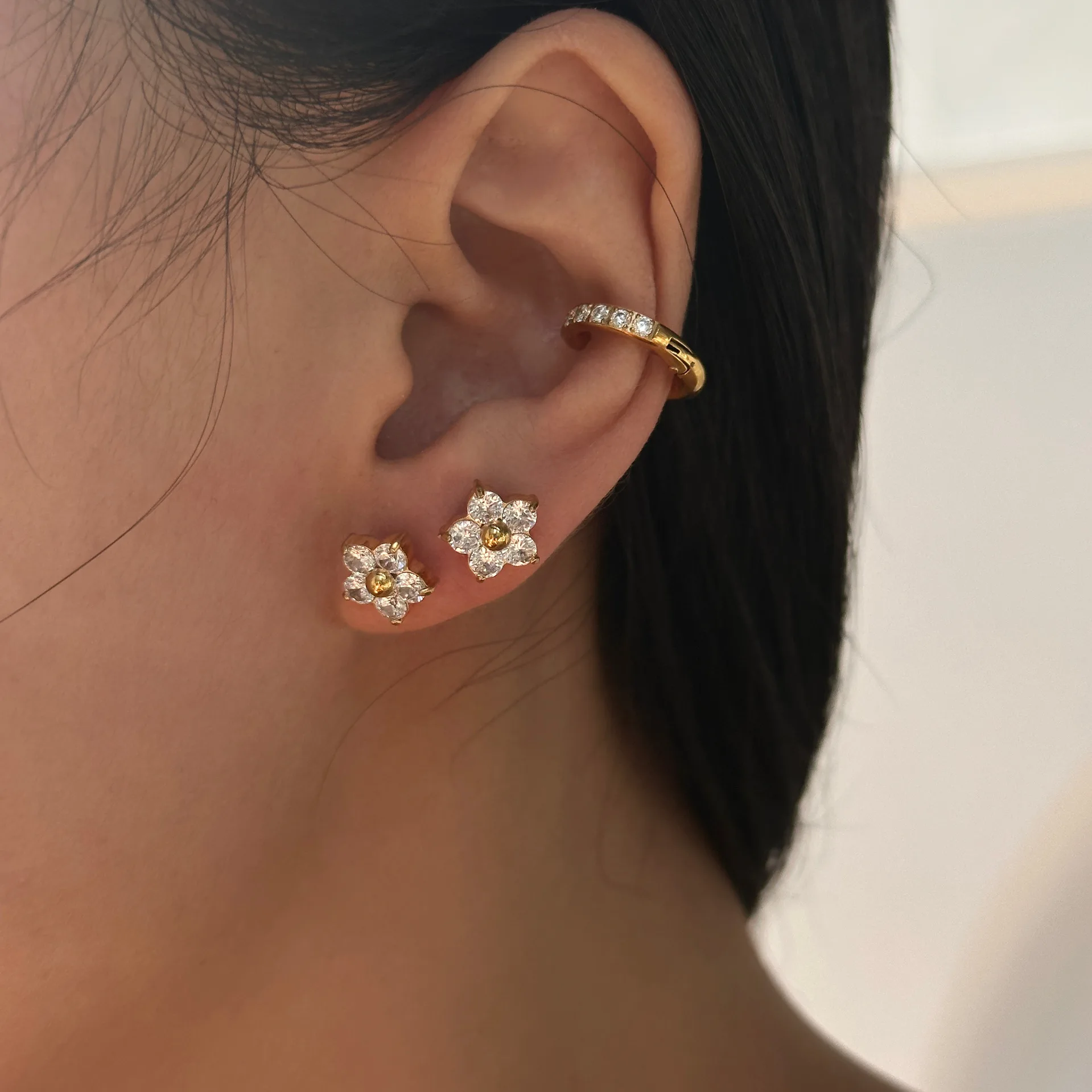 

New 3 Colors Flower Cubic Zirconia Stud Earrings For Women Stainless Steel Gold Color Versatile Piercing Earring Fashion Jewelry