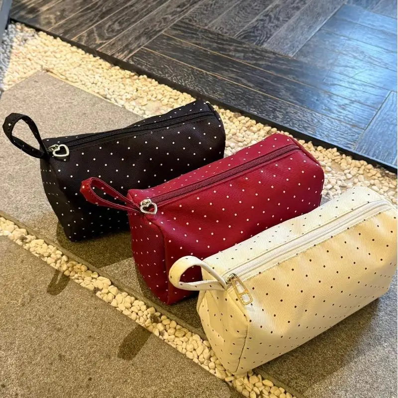 Polka Dot Twill Fabric Cosmetic Bag Large Capacity Zipper Closure For Travel Daily Toiletry Storage