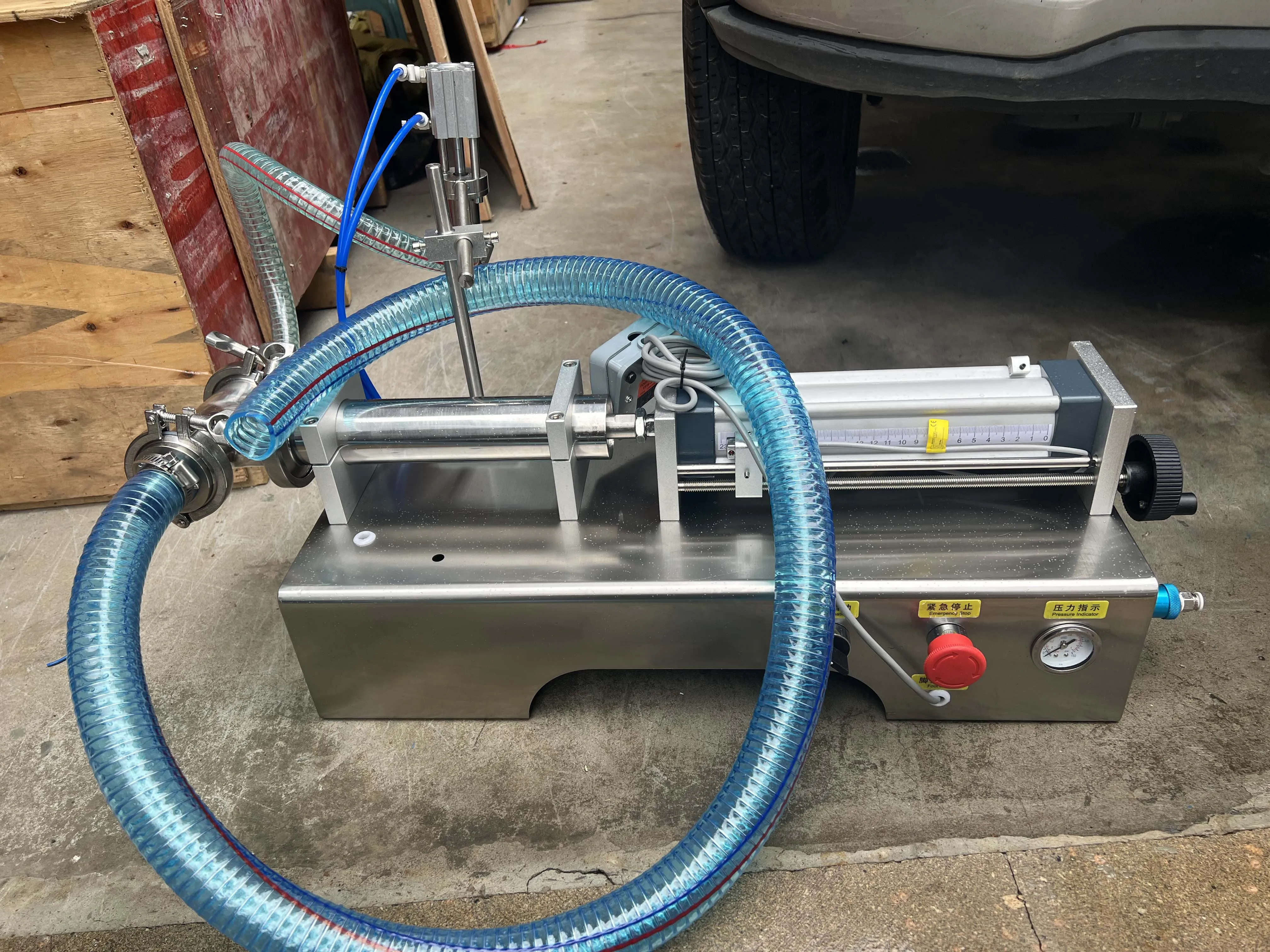 

100-1000ml Water Liquid Juice Filling Machine HJ-P03