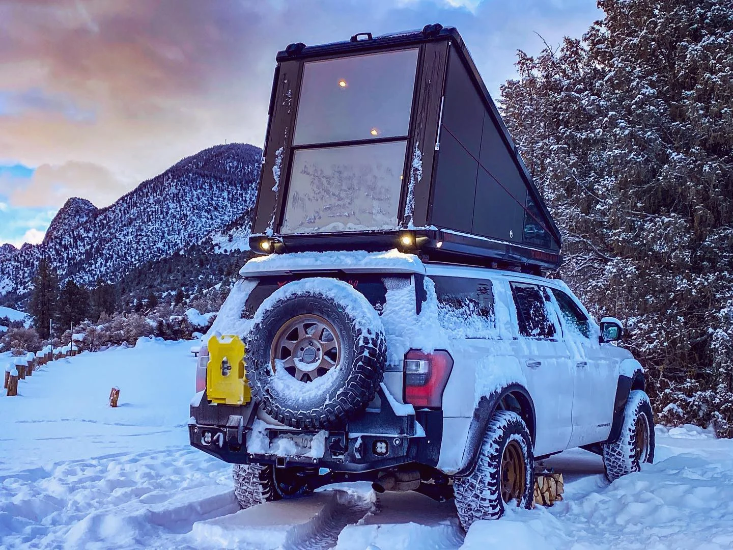 

Outdoor Camping Hiking Winter Summer Constant-temperature Solar AUTO Roof Top Tent Battery-powered Car Suv Rooftop Tents