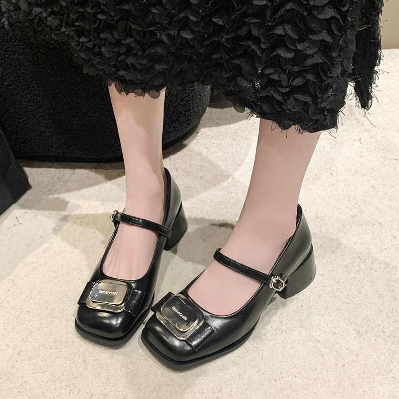 2024 Square Headed Women's Shoes 2024 Spring New Leather Shoes French Style Ladies Thick Heeled Mid Heeled Shoes Retro Mary Jane