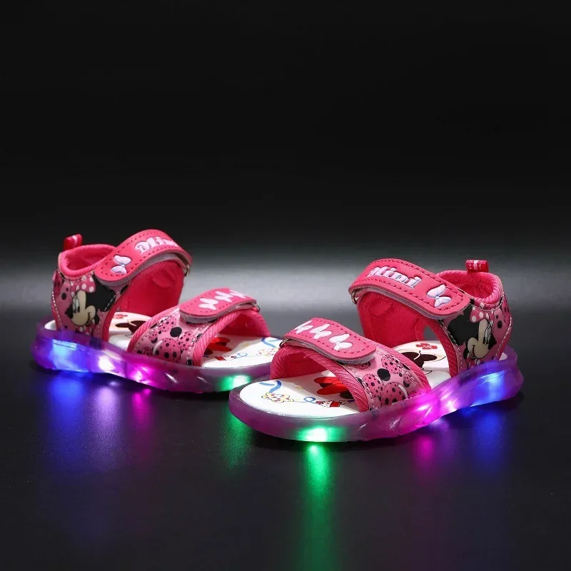 Sandálias casuais das meninas Mickey e Minnie LED Light, tênis brilho luminoso infantil, sapatos de princesa ao ar livre, bebê, crianças