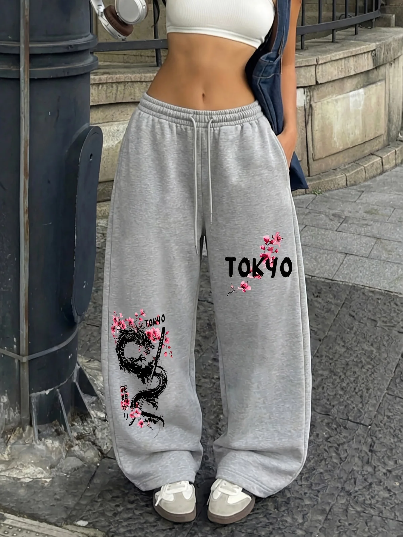 Women's Dragon Print Fleece Sweatpants for Autumn and Winter Warm Casual Loose Stylish and Versatile Streetwear Trendy