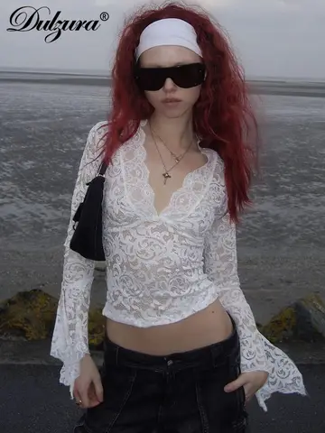 Dulzura T-shirt in pizzo con maniche svasate e scollo a V e spacco lungo Vedi attraverso il top corto sexy Party Clubwear Autunno Inverno Y2K