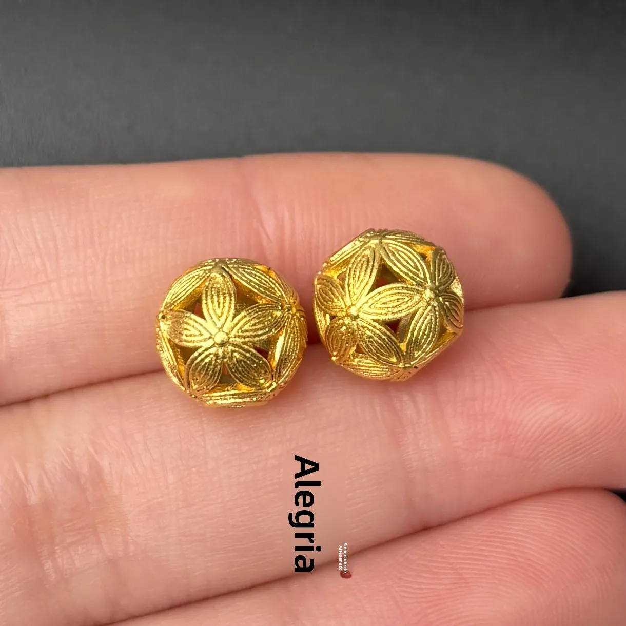 contas-espacadoras-em-formato-de-flor-de-ouro-24k-design-vazado-metodo-antigo-acessorios-diy-para-pulseiras-e-colares-arte