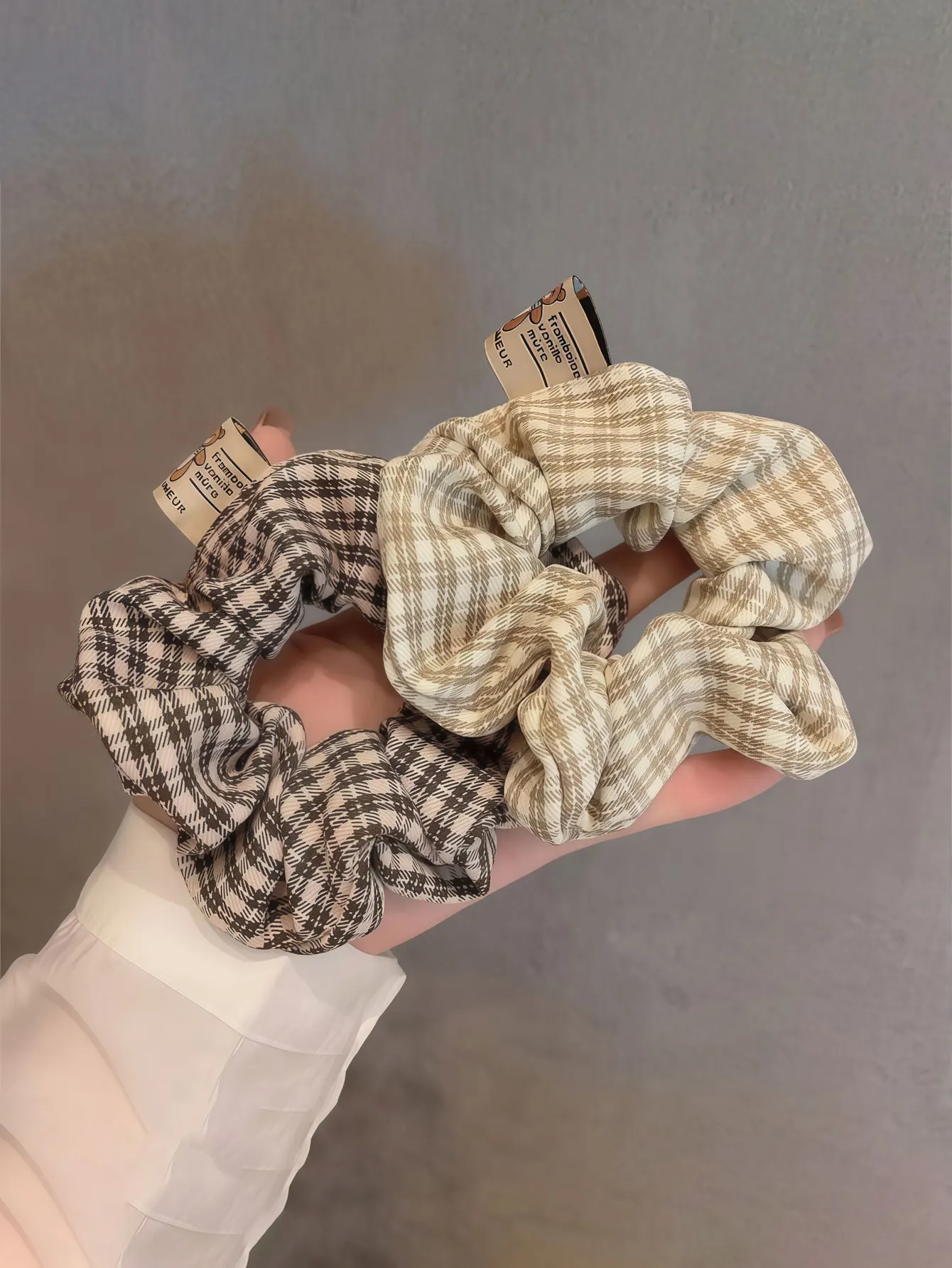 2PCS  College-style large intestine-shaped hair band, Korean version hair string, fabric checkered hair band, ponytail hair tie