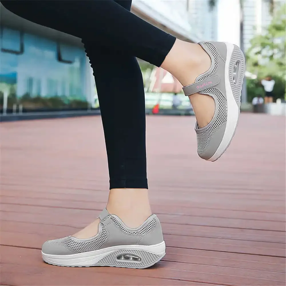 Scarpe da ginnastica di lusso da donna nere con suola alta vulcanizzate stivali autunnali per ragazze acquista scarpe Sport Trending Products Tenids Tnis Unique