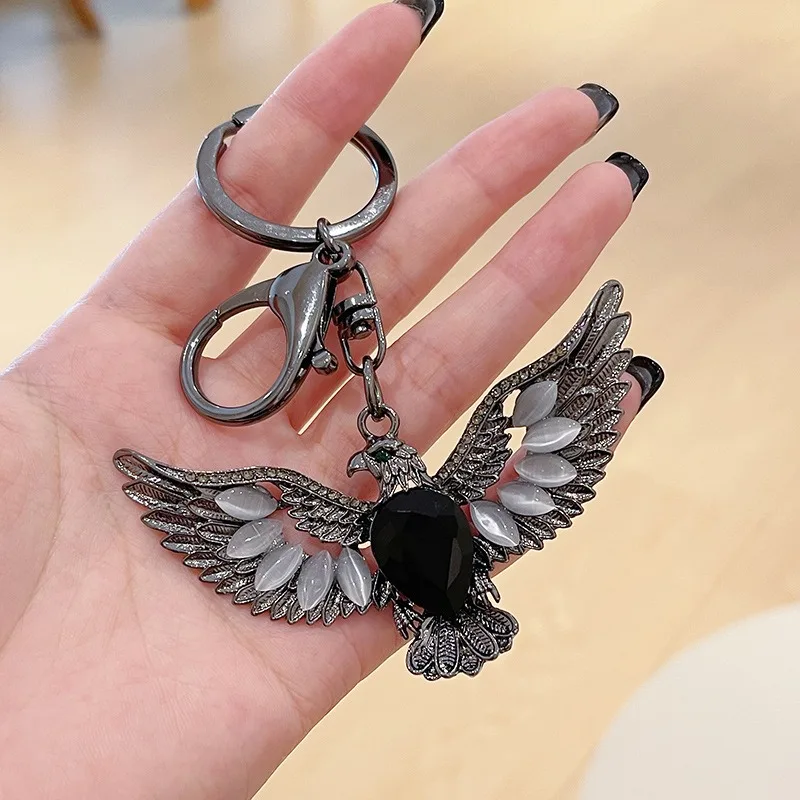 European American keychain creative cat eye stone eagle spreading wings retro key chain car keychains accessories ornaments