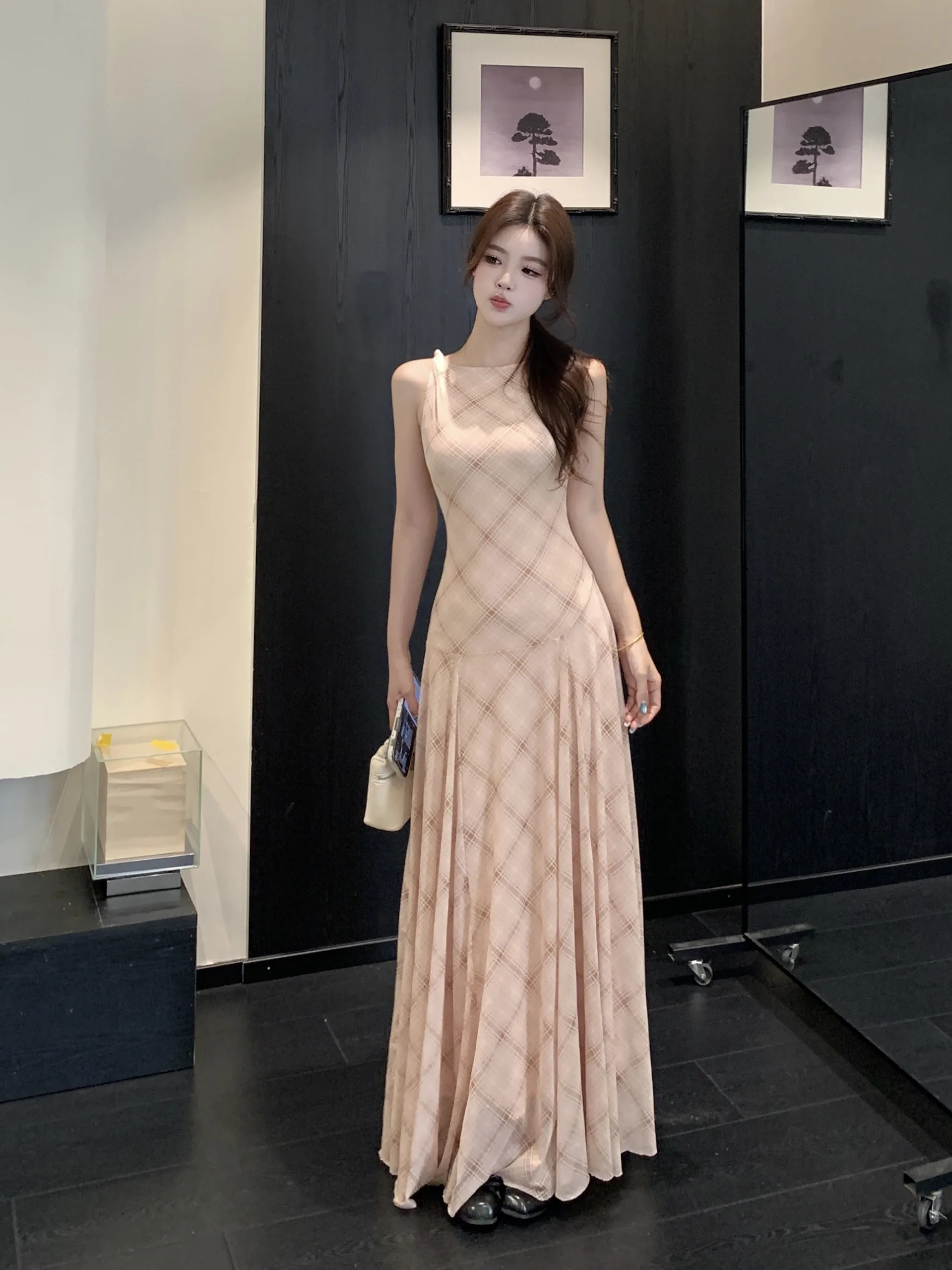 

plus Size Retro Plaid Mesh Dress Summer New Style Slimming Meat Covering Drapey Personality Strap Long Dress Women's Clothing