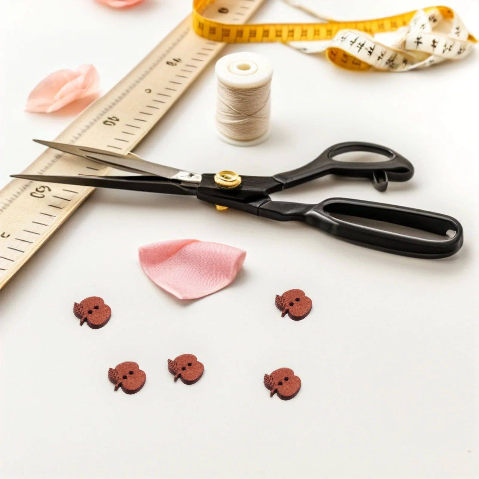 

100Pcs Vintage Wooden Apple Buttons Retro Style Sewing DIY Crafts Decorative Wood Buttons for Clothing Jackets Bags