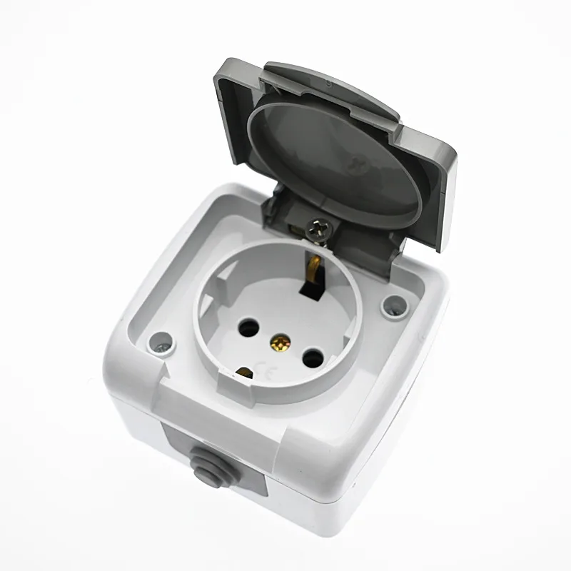 Unità singola con coperchio Presa per unità standard europea standard tedesca Presa per cablaggio impermeabile per alimentatore IP54 montata in superficie
