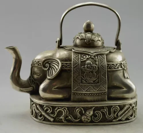 antique excellent Handwork Miao Silver Carve Elephant Lucky Big Tea Pot Teapots