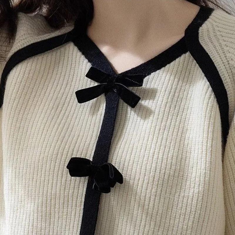 Spring Autumn New V-neck Long Sleeve Fashion Sweater Women High Street Bow Patchwork Pullovers Elegant Knitting All-match Tops