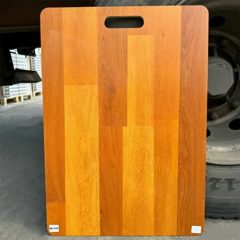 Aangepaste 4 mm 5 mm SPC Click-vloer Vuurvast Waterdicht PVC Vinyl Piso Duurzaam 5 mm SPC-vloeren Kantoor 8 mm Slijtlaag Binnengebruik