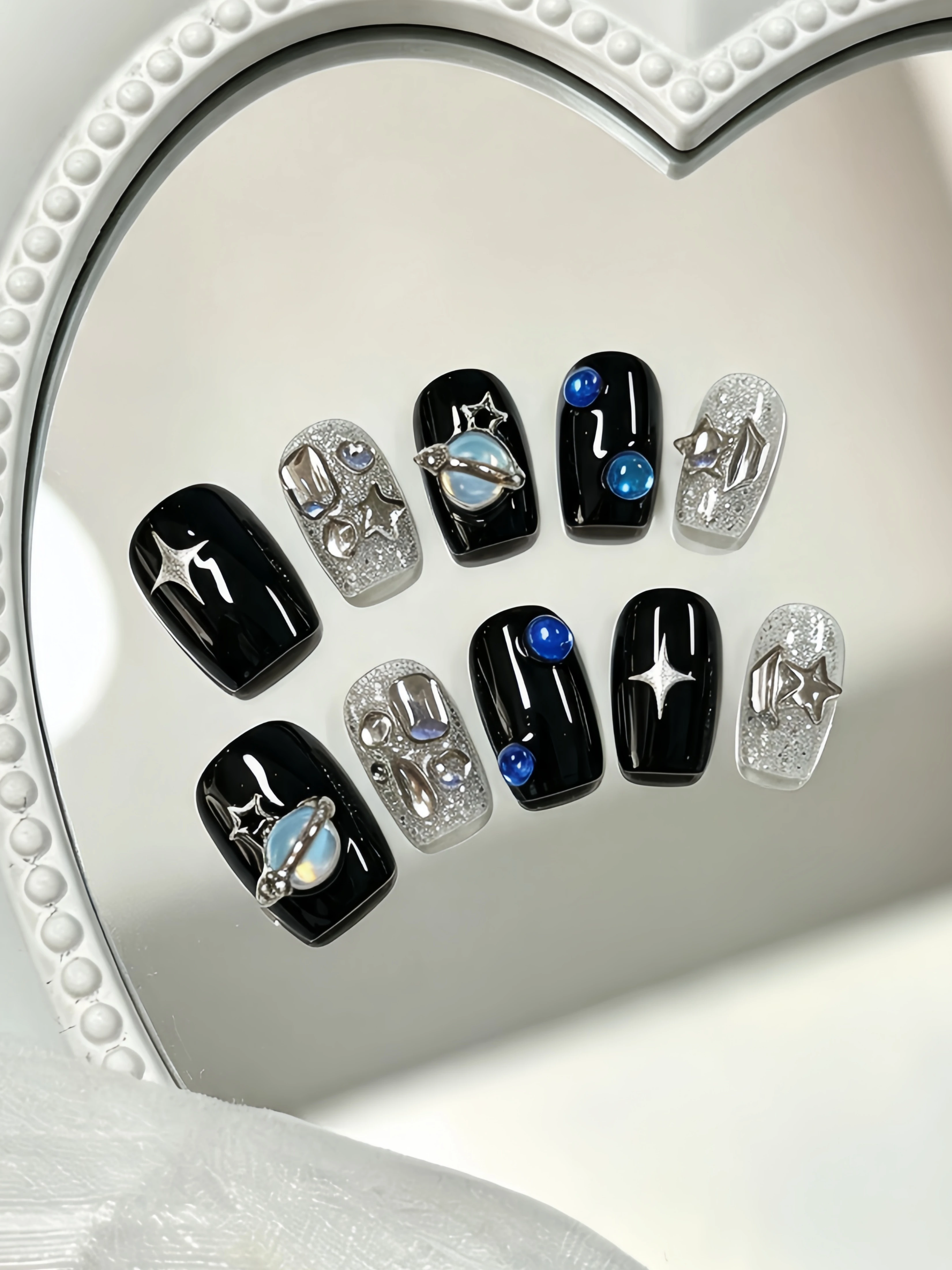 10 Pieces of Short Square Round Press-On Nails, Silver Glitter Space Element Nail Art, Y2K Dark Starry Sky Pentagram Zircon Nail Stickers Subculture Style, Exquisite Handmade Nails for Halloween and New Year's Eve Parties