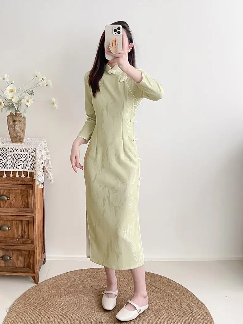 

Женская модная и красивая одежда Ele een Suzhou Long Sve Young Sle Daily Improved Small Size