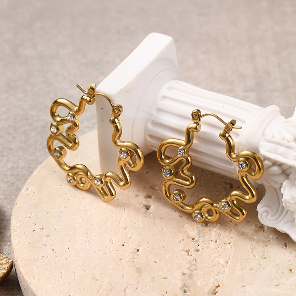 18K Gold Plated Wavy Hoop Earrings Stainless Steel Irregular Geometric Chunky Loop Earring Rhinestone Crystal Jewelry For Women