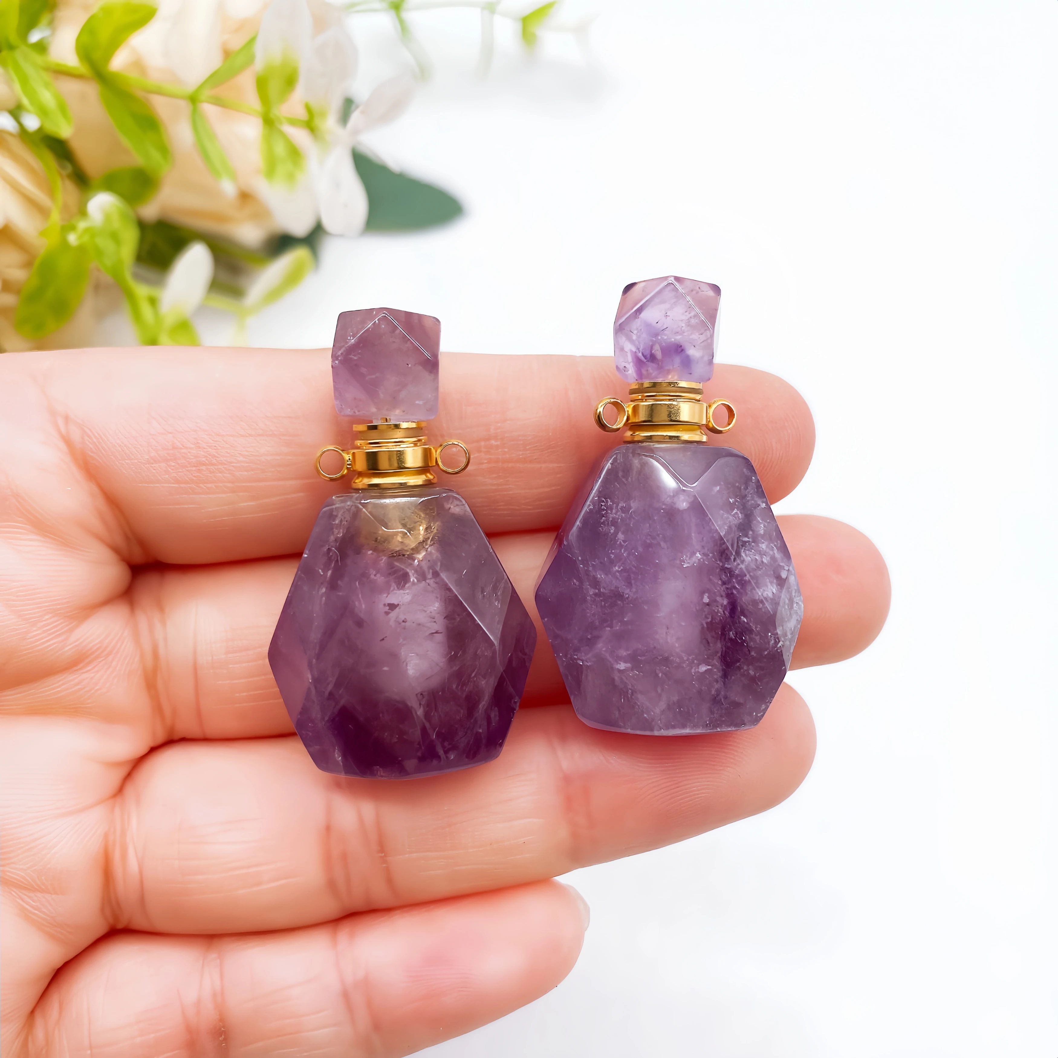 Women Openable Perfume Bottle Natural Amethyst Crystal Stone  Pendant Necklace Essential Oil Diffuser Vial Accessory