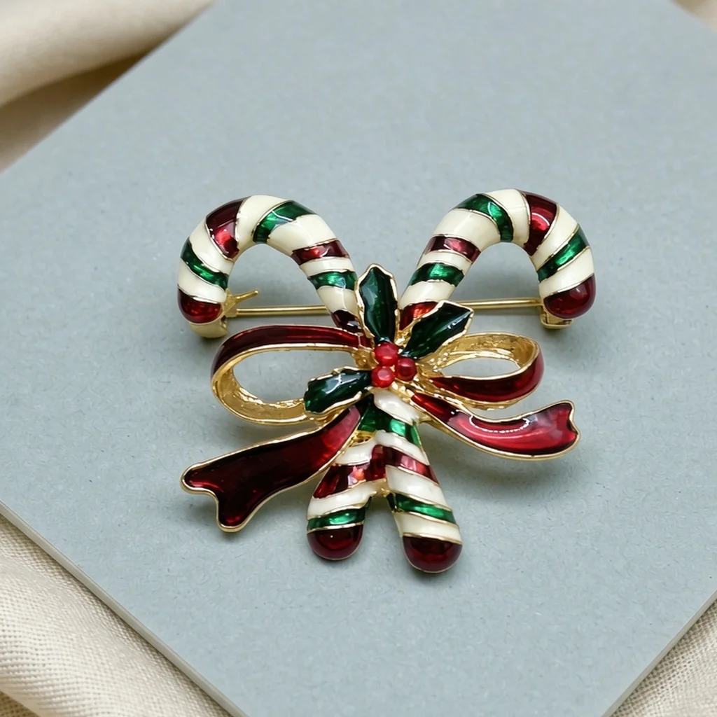 Trend 26 Christmas Anti-Exposure Accessories DIY Brooches Collar Pins European Retro Style Decorative Pins French Style Bag Accessories High Aesthetic Themed Brooches Christmas Clothing Embellishments Unique High-End Couple Metal Pins Suit Lapel Pins