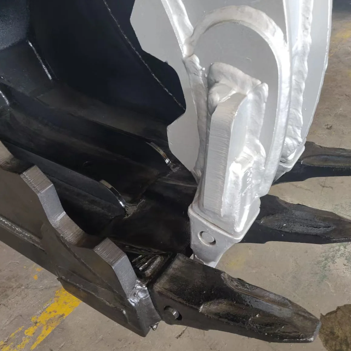 رائجة البيع في أستراليا دلو الإبهام الهيدروليكي المعتمد من CE للحفارات 5 طن #5