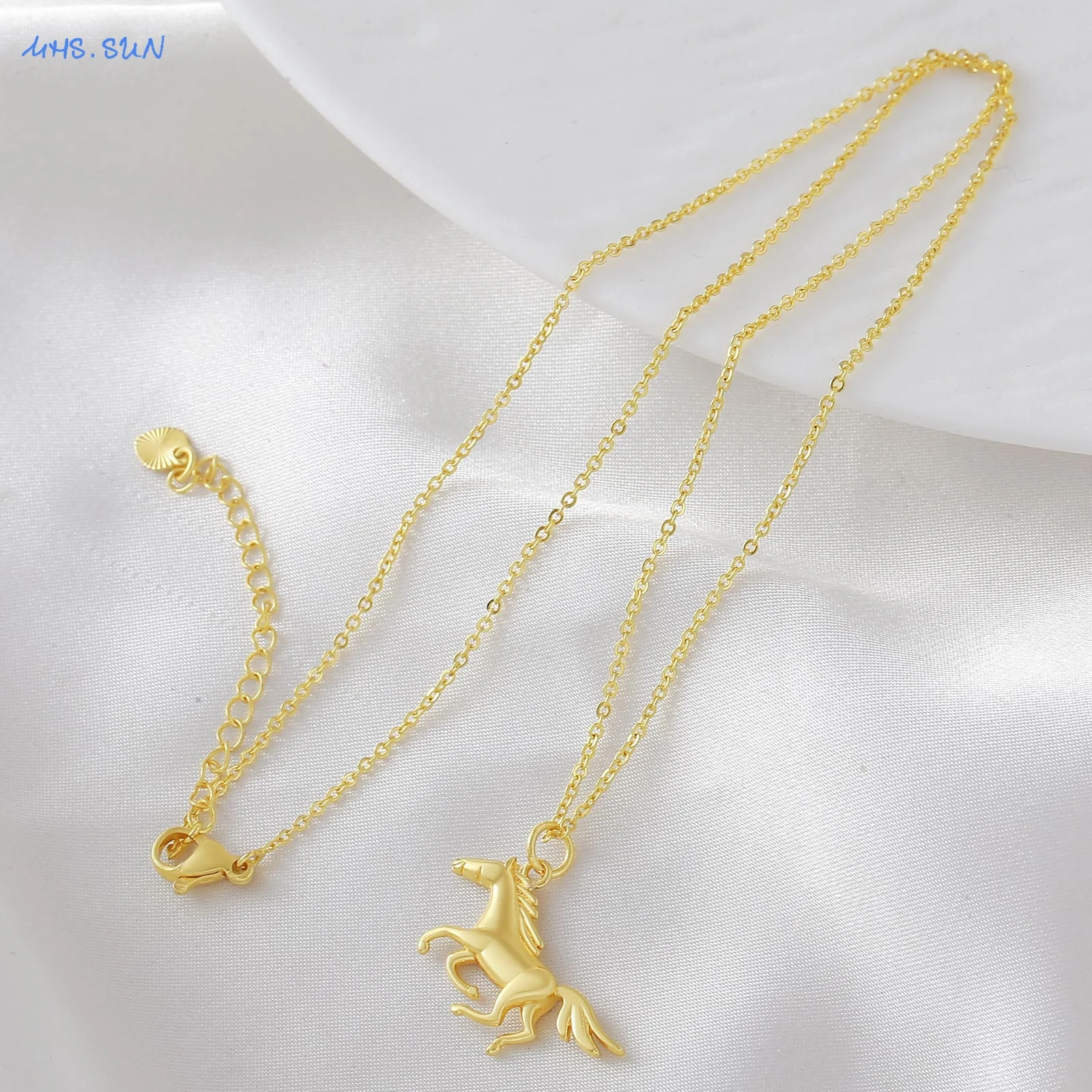SUNSLL Fashion Gold Plated Zircon Inlaid Galloping Pony Pendant Necklace Clavicle Chain For Men And Women For Party Wear