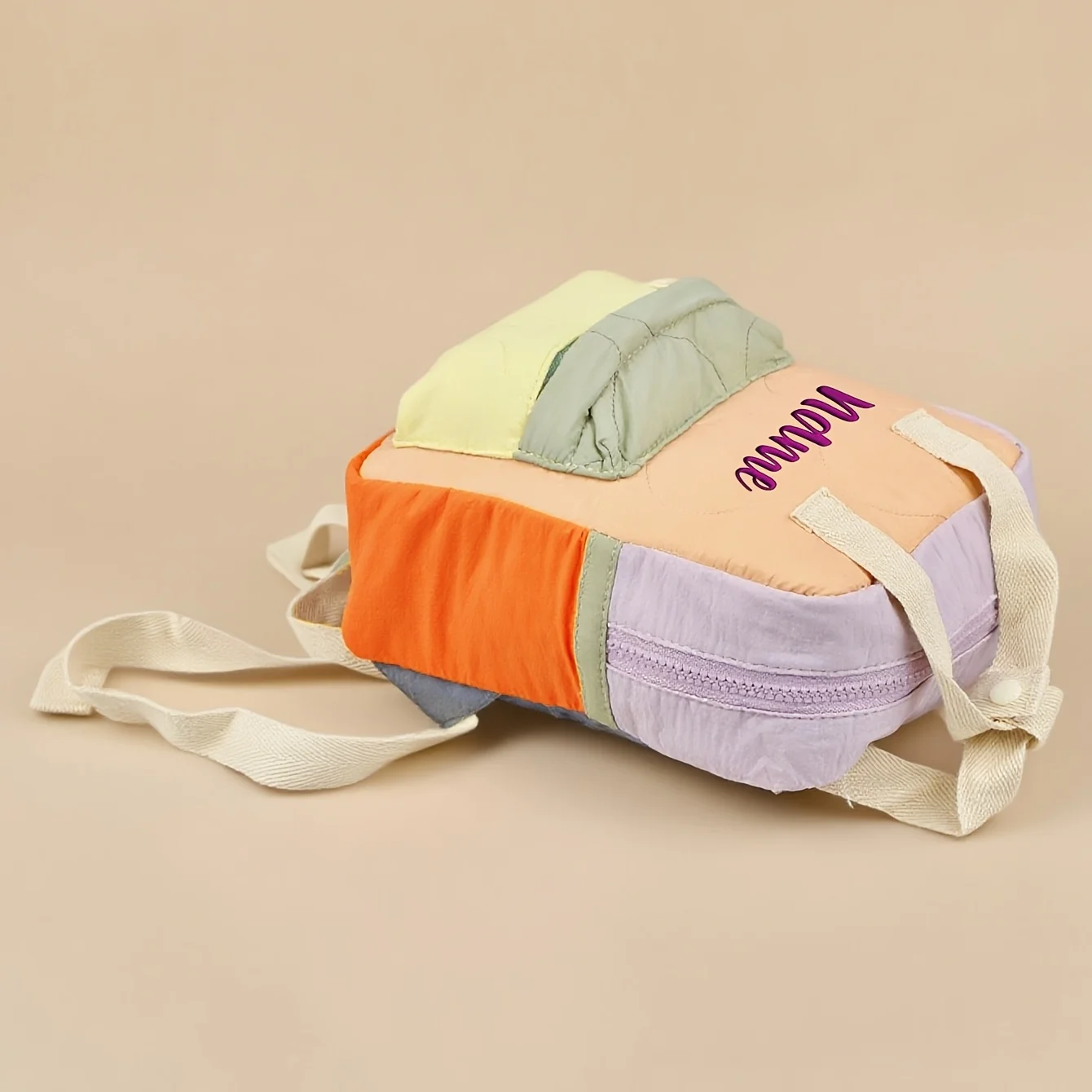 Oranje-gele kleurblokrugzak voor dames - Borduursel met aangepaste naam |   Leuke kleine tas, ideaal herfst-winteruitje cadeau