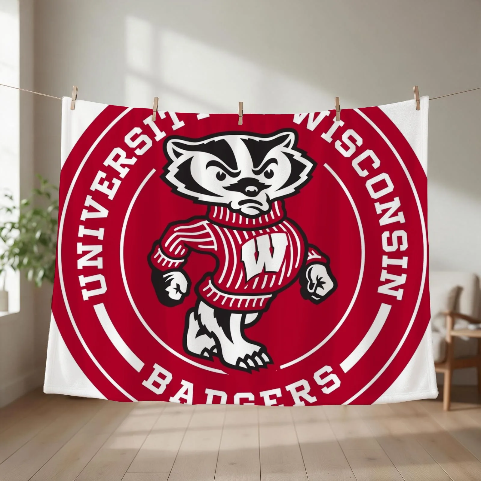 UW - Madison Circle Throw Blanket