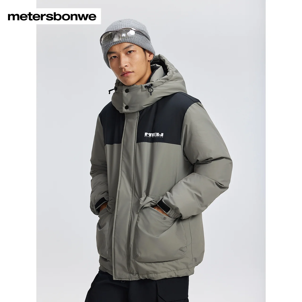 Metersbonwe-ผู้ชายที่ถอดออกได้Hooded Windproofลงเสื้อแจ็คเก็ตปักเป้าปรับElastic Hem Designฤดูหนาว