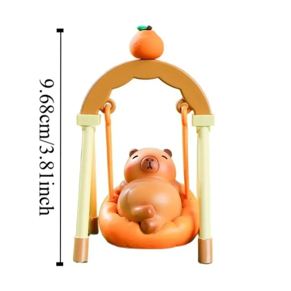 Tipo aleatório capivara anime figura deitado sentado balançando capivara figura brinquedos dos desenhos animados banho capivara pvc modelo decoração do bolo