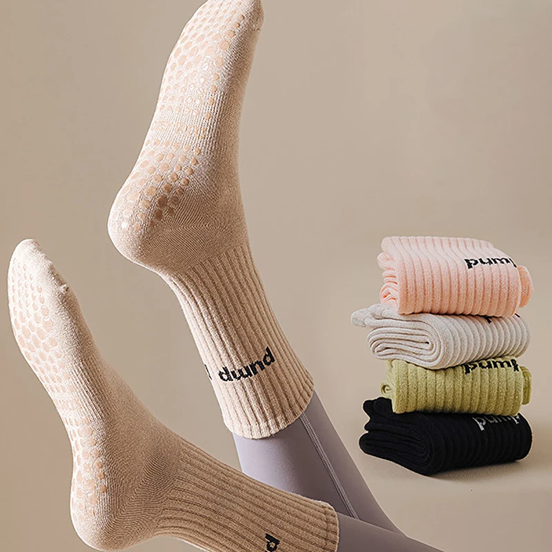 New Simple Solid Color Mid Calf Yoga Socks Pilates Socks Silicone Non-slip Fitness Socks Indoor Dance Gymnastic Training Socks