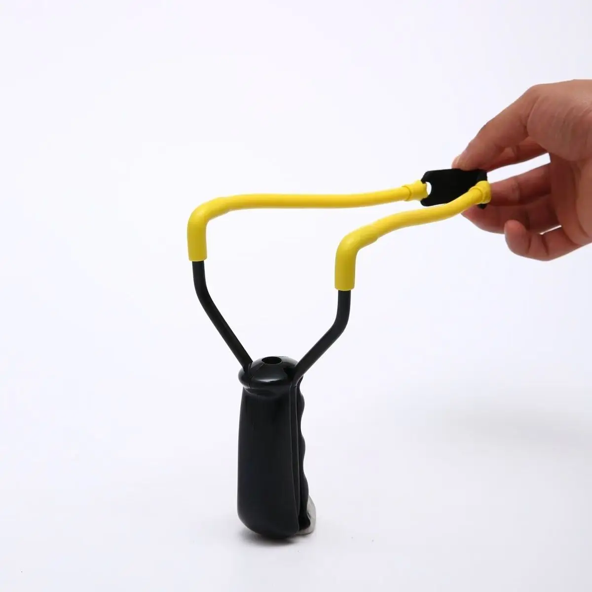 

Precise and durable round leather slingshot