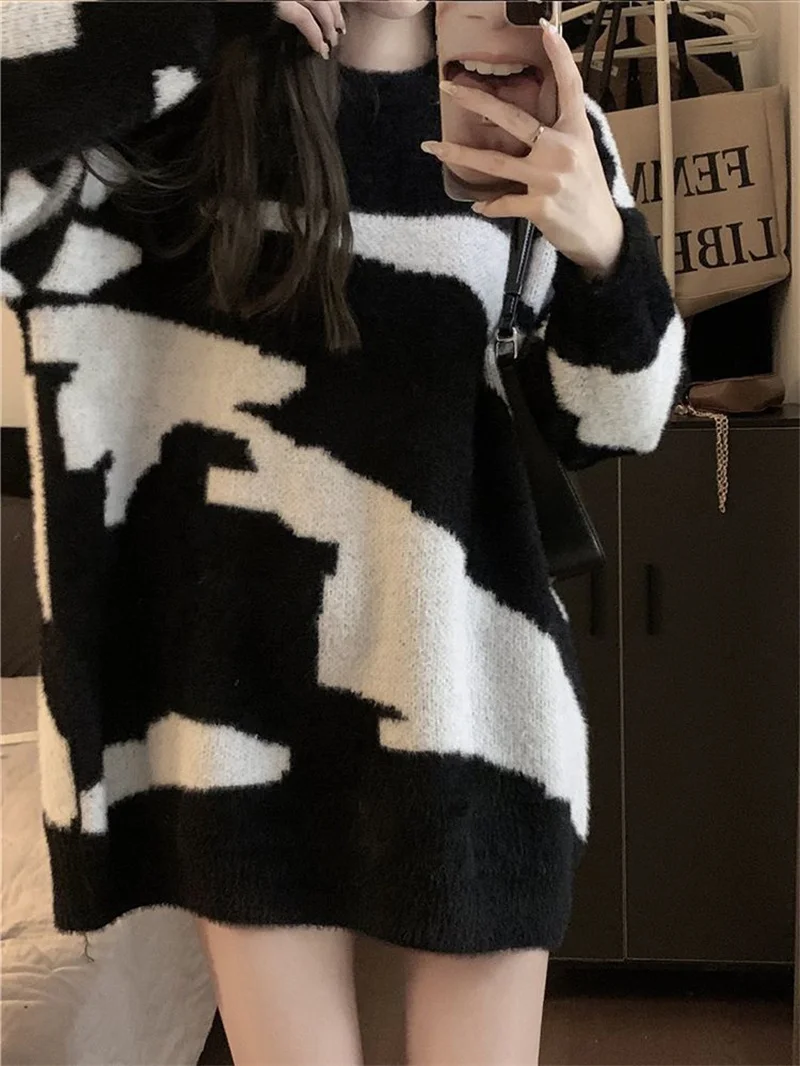 Black  White Contrasting Soft Glutinous Style Sweater With Lazy High-end Feel Autumn  Winter New Loose Design Feeling Niche