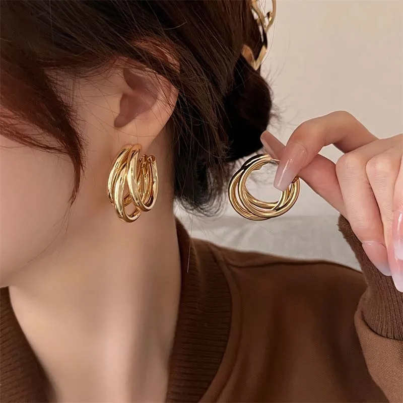 Korean Gold Color Hoop Earring for Woman Metal Elegant Vintage Geometric Statement Luxury Earrings Party 2023 New Jewelry Gift