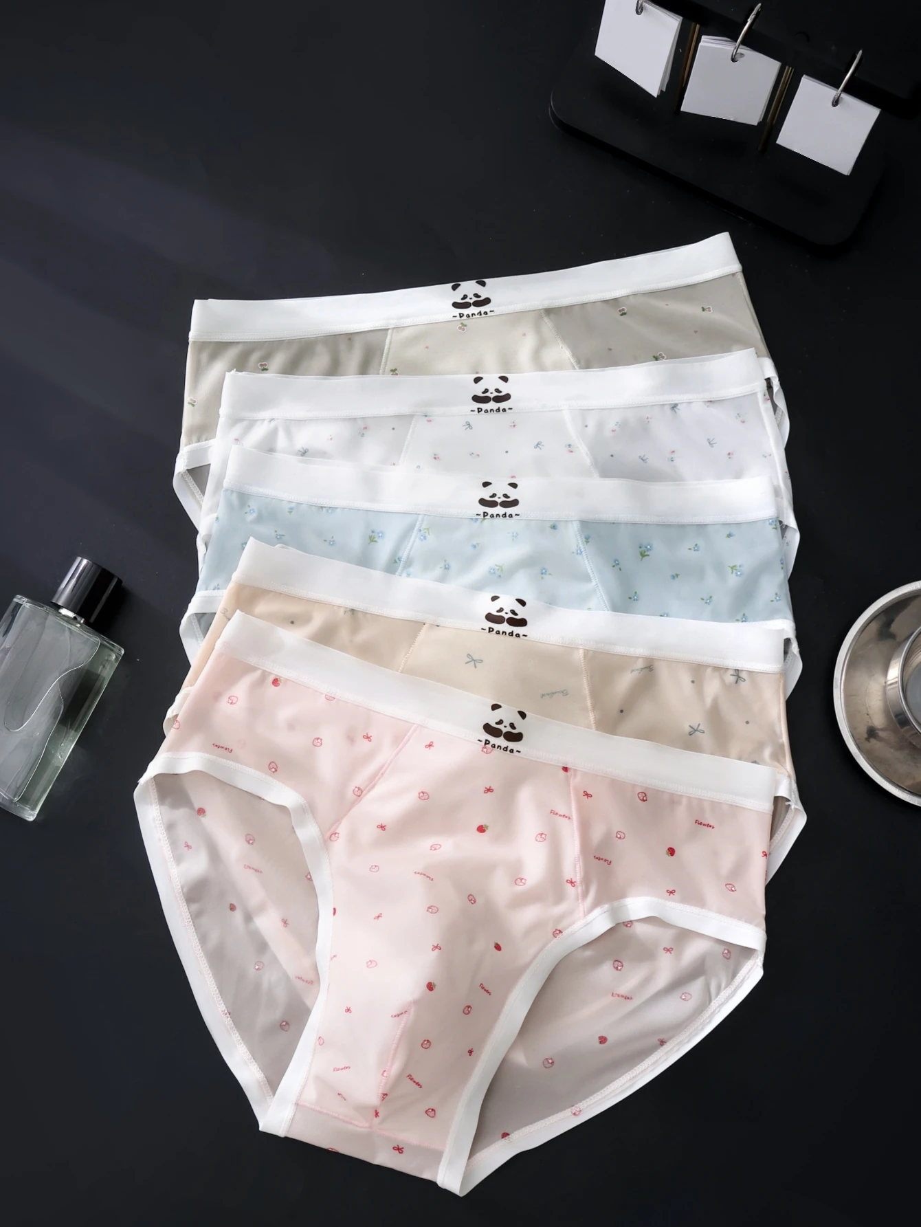 2PCS Men's Breathable Triangle Underwear Cartoon Panda Waist Logo Butterfly Knot Design Comfortable Strawberry Print Briefs