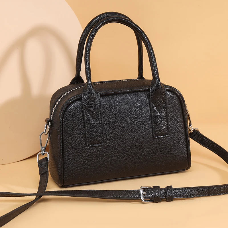 100% cowhide Retro Women Satchel Hobo Bags Shopping Bag Fashion Solid Designer Armpit Bag Casual Double Pocket Hand Underarm Bag