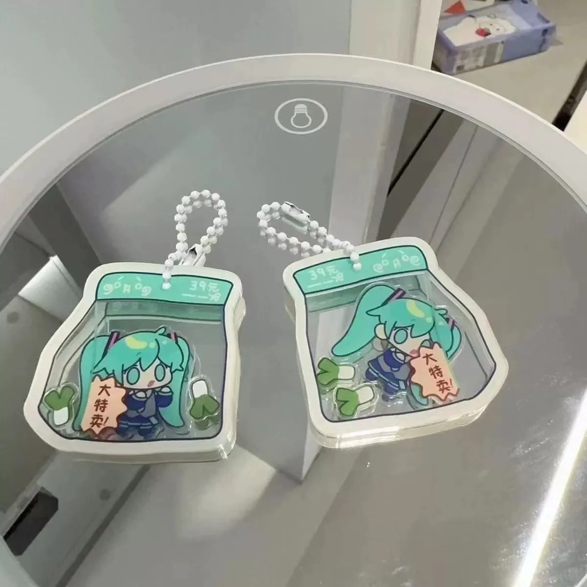 2024 New Anime Hatsune Miku Figure shake eat scallion Kawaii Q version ciondolo acrilico portachiavi modello giocattoli puntelli Cosplay regali