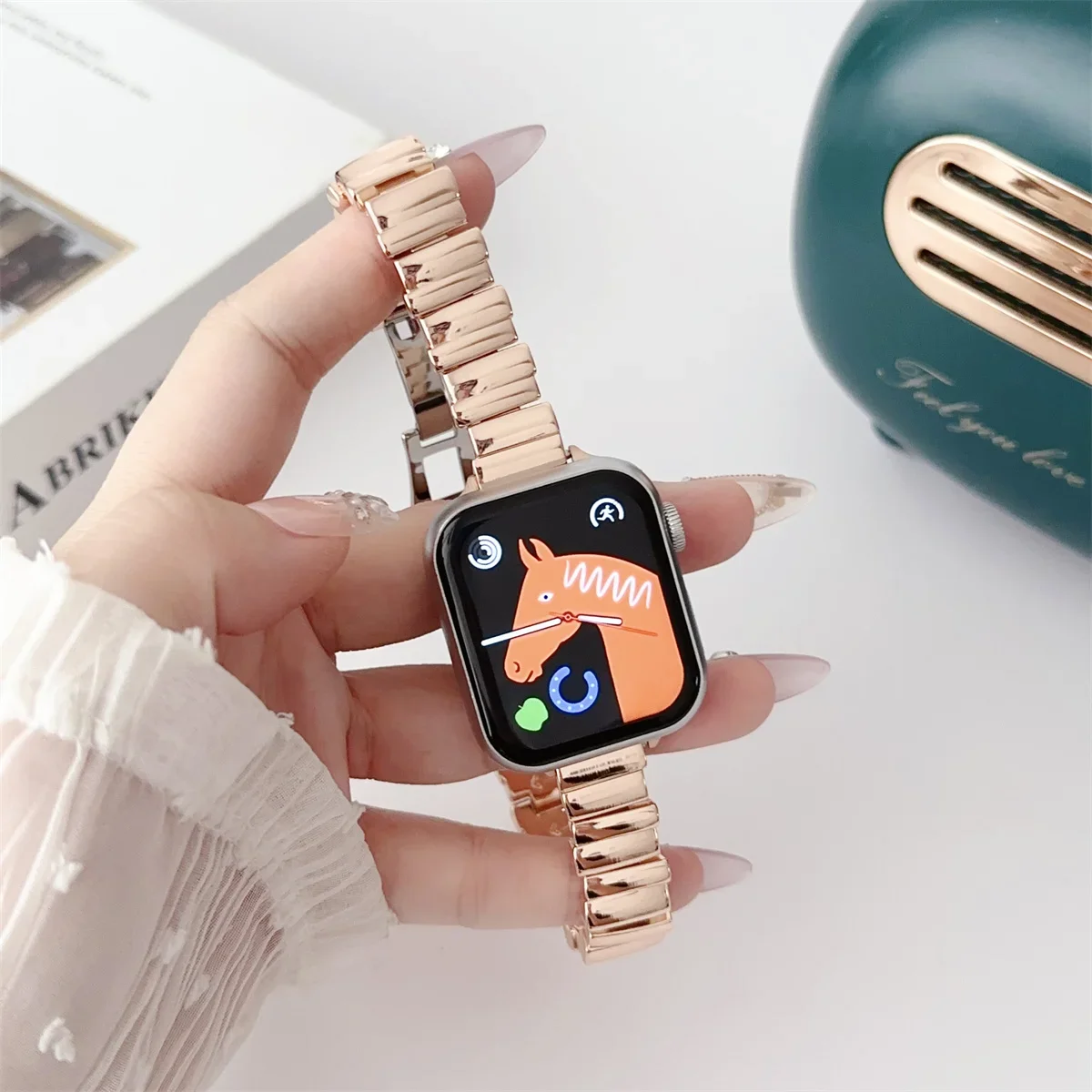 Cinturino per iWatch 42/44/45/46/49mm 38/40/41mm Cinturino per orologio in metallo alla moda per serie Watch Ultra2 Series 10/9/8/7/6/5/4/3/2/1_voghion.com