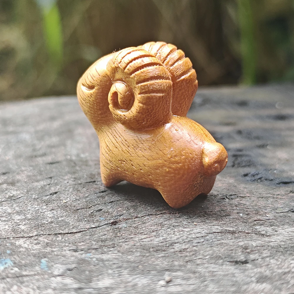 Wooden Lamb Figurine, Ethnic Style, Minimalist Style, Suitable for Men's Gifts, Creative Desktop Decoration, Christmas Decorations, Study Room, Living Room, Centerpiece Decoration, Indoor Decorations