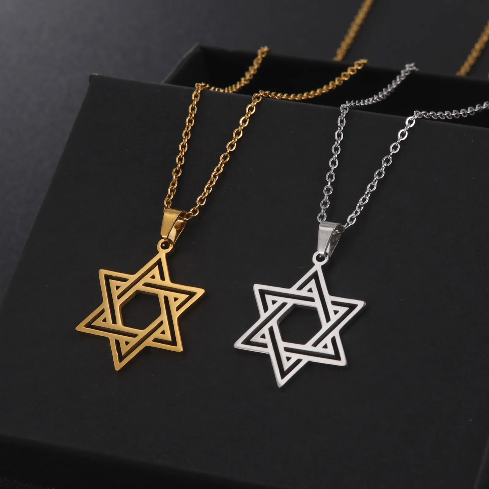 Jewish Bible Stainless Steel Hexagram Chain Necklace Women Men Cutout Star of David Hexagon Choker Necklace Mezuzah Jewelry