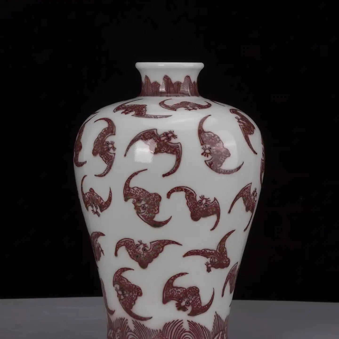 Chinese Qing Kangxi Period Underglaze Red Porcelain Vase With Bat Pattern 8.3Inch