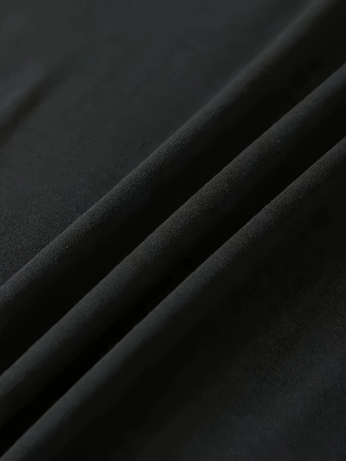 Dames T-shirt "It's Ok to Not Be Ok" Mental Health Awareness - Zwart casual T-shirt met korte mouwen en rood hartontwerp, rekbaar