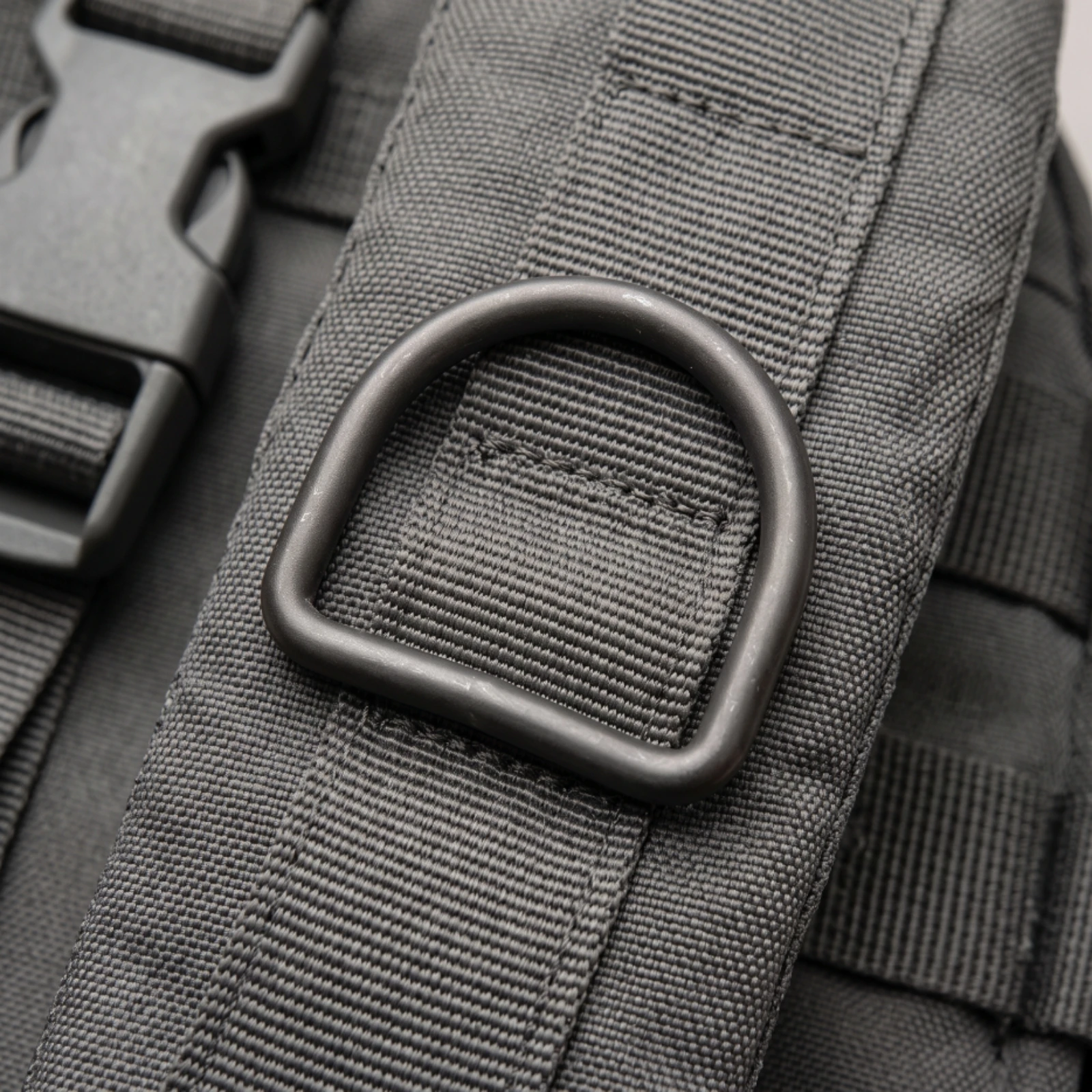 Titanium Alloy Fastener Lightweight Metal Hardware Component Slim for DIYers, Outdoor Equipment, Backpack Straps