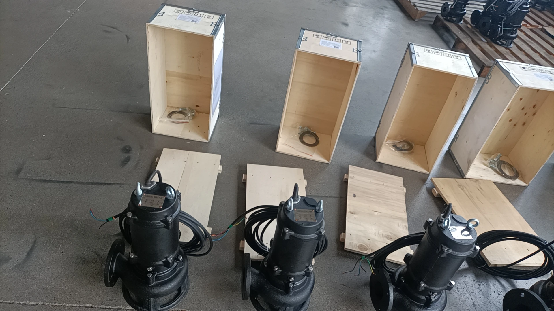 مضخة مياه الصرف الصحي الغاطسة غير القابلة للانسداد، غلاف حديد الزهر ذاتي التحضير، مضخة الحمأة لإزالة الماء بالضغط المنخفض OEM