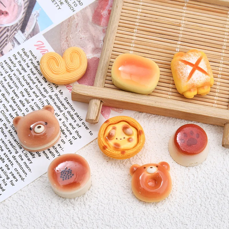 100pcs Kawaii Resin Simulation Cartoon Burger Bread Flatback Cabochons For Doll House Decor Accessories