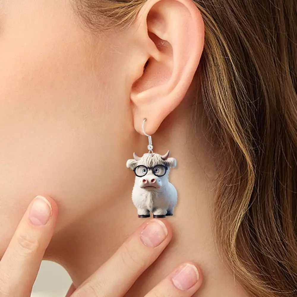 Lightweight Highland Cow Hook Earrings Fashion Cartoon Cow Shape Acrylic Eardrop Highland Cow Dangle Earrings Woman