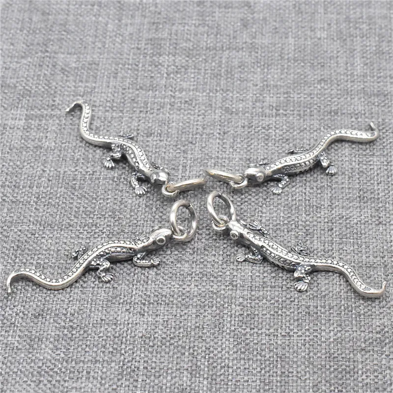 2 Pieces 3D Gecko Lizard Charms in 925 Sterling Silver for Necklace and Bracelet Making