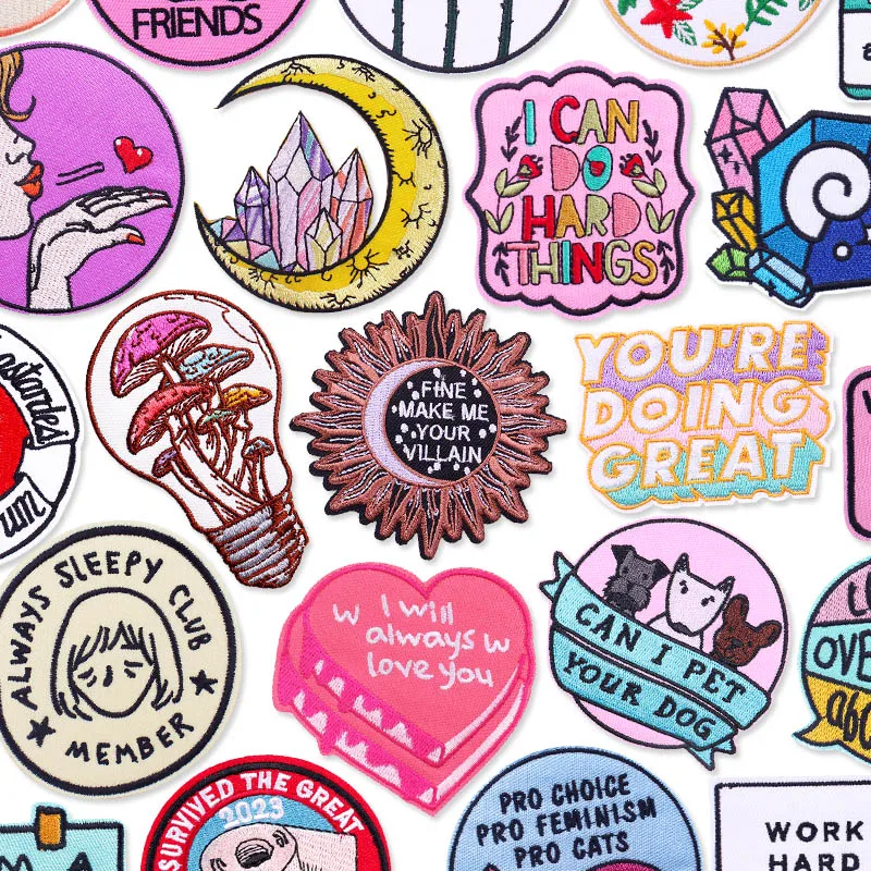 Cartoon-Buchstaben-Applikationen zum Aufbügeln auf Kleidung, gestickte Patches mit Sprüchen/Text für Kleidung, Aufkleber zum Nähen, aufbügelbare Abzeichen