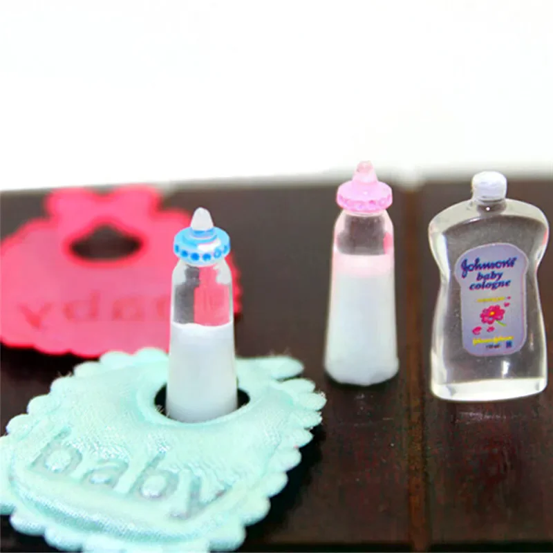 

1:12 Dolls House Miniature Baby Bottles Shampoo Bibs Set Nursery Accessory Gift
