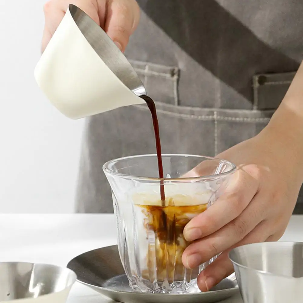 Copo de café de aço inoxidável conjunto de copo de medição de café expresso de aço inoxidável com alça curvada bico em forma de v para café expresso