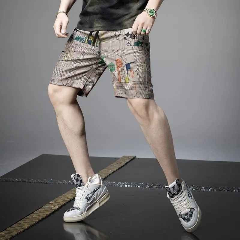 Celana Pendek Baru 2025 Celana Pantai Serbaguna Tampan Cetak Kasual Celana Menengah Trendi Celana Lima Titik Pria Musim Panas